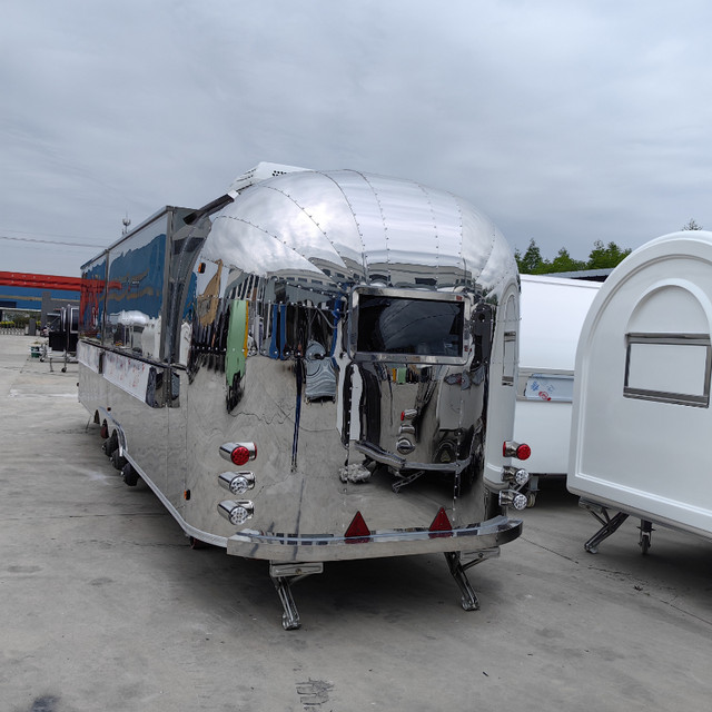 Concession Trailers food trailer food truck 34ft in Industrial Kitchen Supplies in Burnaby/New Westminster - Image 4