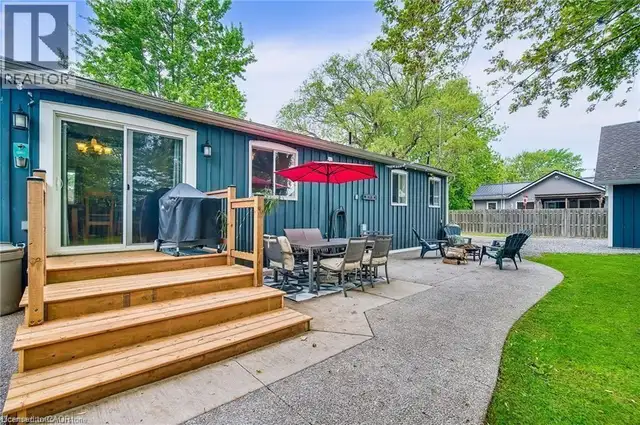 8 BEACH Road Lowbanks, Ontario in Houses for Sale in St. Catharines - Image 37
