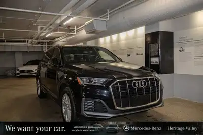 This Audi Q7 has a dependable Intercooled Turbo Gas/Electric V-6 3.0 L/183 engine powering this Auto...