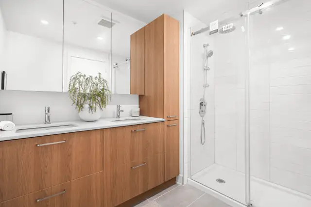 3.5 Condo neuf à louer Ville-Marie-tout inclus-Champlain in Long Term Rentals in City of Montréal - Image 17