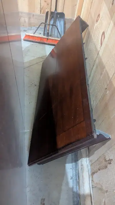 Dining room table with 12 matching chairs $ 300, View more