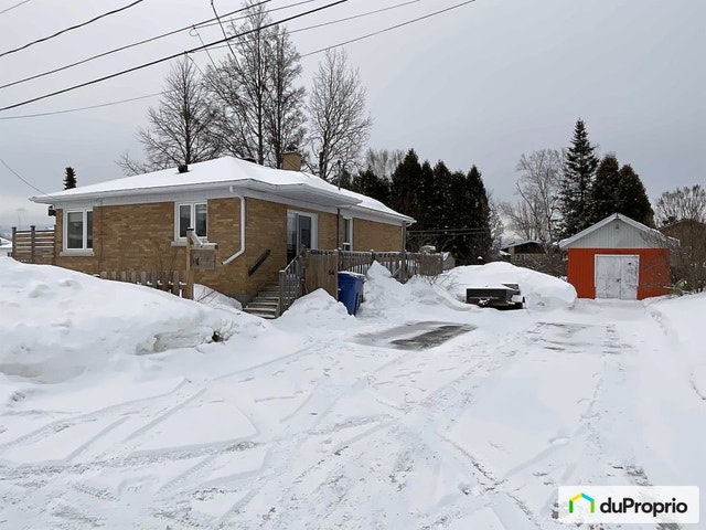 $290,000 - 2 Storey for sale in St-Ambroise — photo 2
