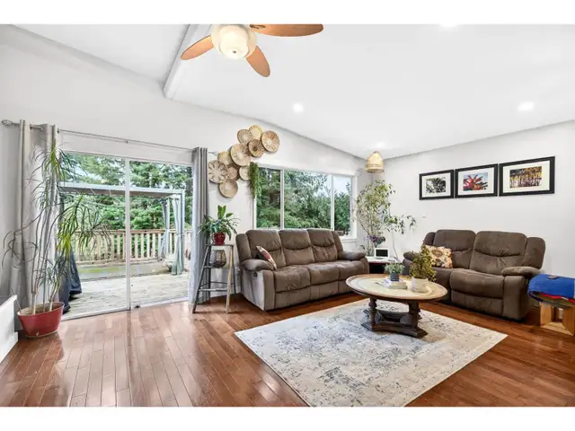 29907 DEWDNEY TRUNK ROAD Mission, British Columbia in Houses for Sale in Mission - Image 8