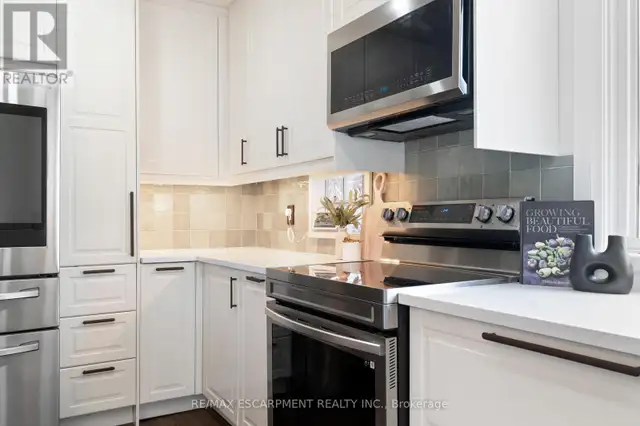 18 FLANDERS AVENUE St. Catharines (Carlton/Bunting), Ontario in Houses for Sale in St. Catharines - Image 12