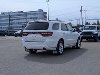 Enjoy a perfect balance of performance, luxury, and versatility with this pre-owned 2019 Dodge Duran... (image 6)