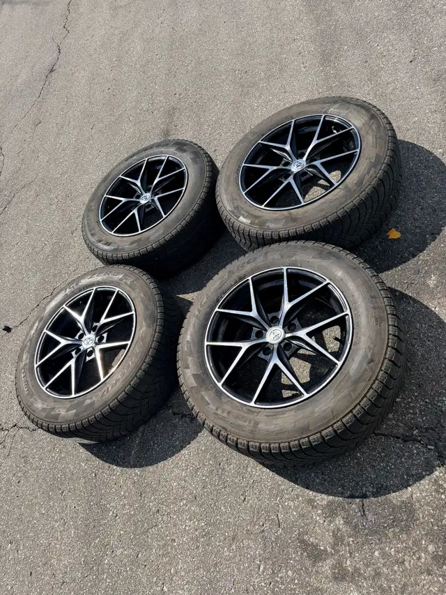 225/65/17 toyota rav4 venza 5x114.3 pirelli winters in Tires & Rims in Mississauga / Peel Region - Image 10