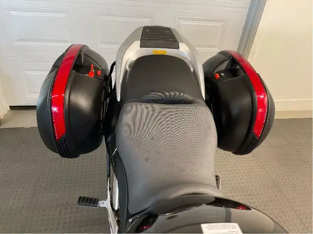 2008 Honda Varadero CLEAN BIKE/CERTIFIED/GIVI SADDLEBAGS/FINANCE in Sport Touring in North Bay - Image 13