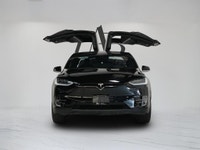 This 2021 Tesla Model X Long Range Plus is a local Ontario vehicle that blends cutting-edge technolo... (image 5)