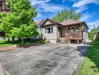 Welcome to 4395 Ontario st, Nestled into the Heart of Beamsville. This detached bungalow has been lo...