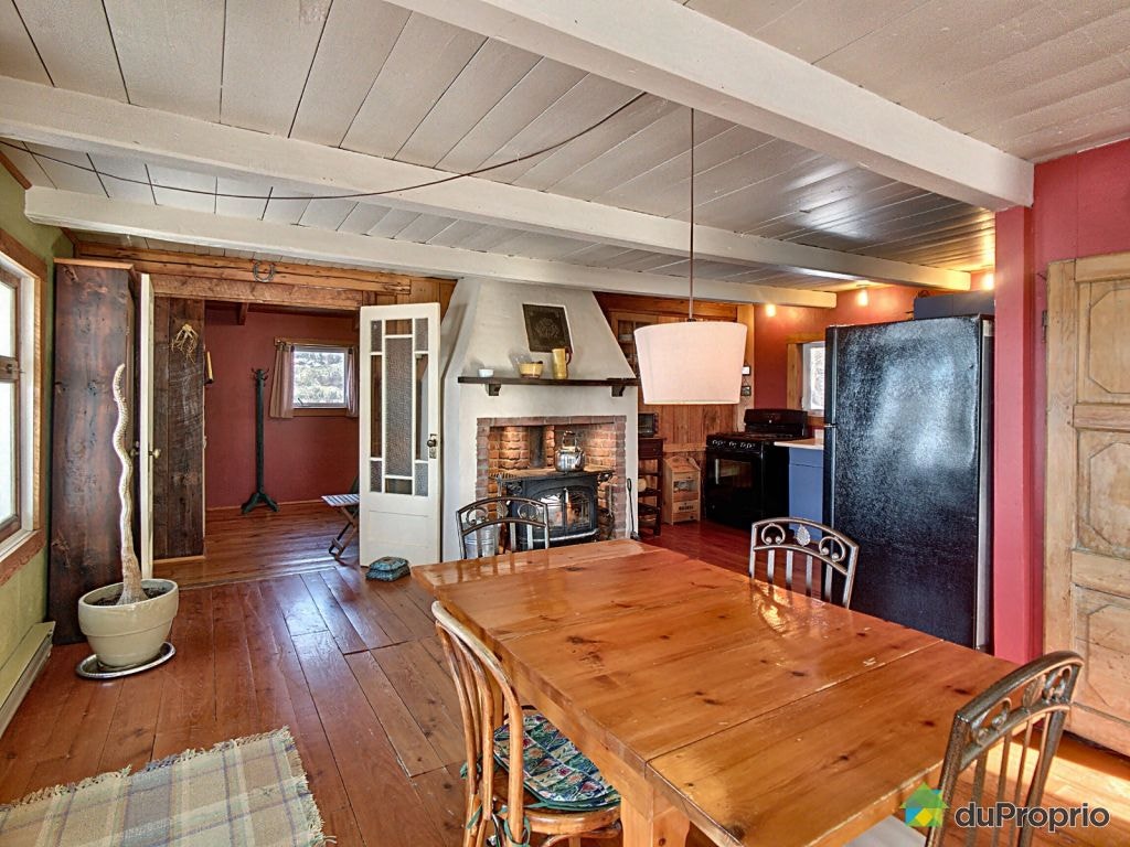 $749,000 - Acreage / Hobby Farm / Ranch for sale — photo 1