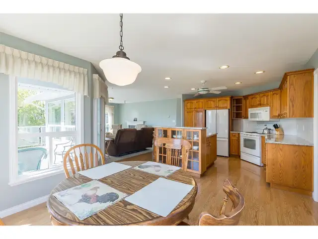 35148 KNOX CRESCENT Abbotsford, British Columbia in Houses for Sale in Abbotsford - Image 12