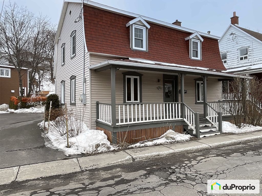 $249,000 - 2 Storey for sale in Riviere-Du-Loup — photo 1