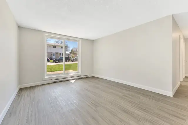 Kingston 2 Bedroom Apartment for Rent: in Long Term Rentals in Kingston - Image 11