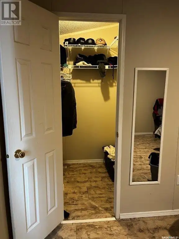 203 4th AVENUE E Coleville, Saskatchewan in Houses for Sale in Saskatoon - Image 11