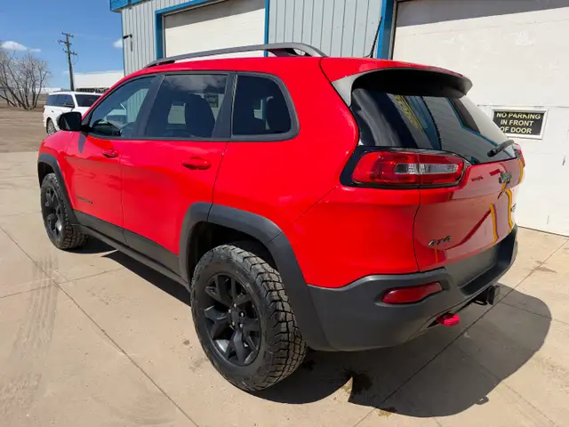 2017 Jeep Cherokee Trailhawk5484076570837196814