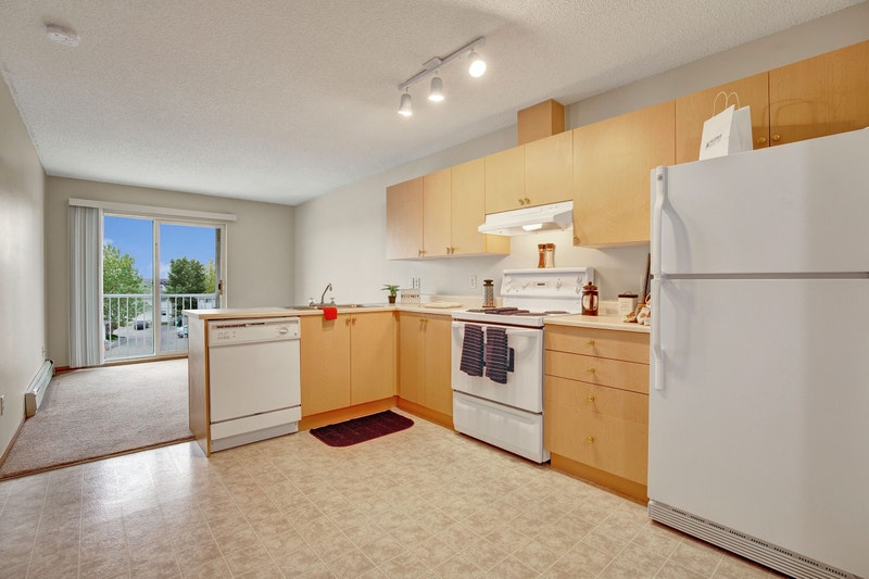 1 Bed x 1 Bath Apartment for Rent on Highland Blvd W. 1405 Long