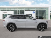 * R-Line Exterior Styling: Sportier bumpers, badging, and 21-inch Braselton machined-finish alloy wh... (image 5)