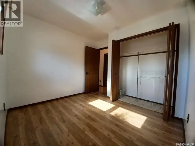 113 5th AVENUE Gravelbourg, Saskatchewan in Houses for Sale in Moose Jaw - Image 18