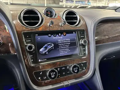 2019 Bentley Bentayga V8 AWD | NO LUX TAX | NIGHT VISION | HEADS, View more
