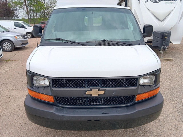 2012 Chevrolet Express Cargo Van 2500, Automatic in Cars & Trucks in Edmonton - Image 2