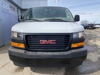 Check out this BRAND NEW 2026 GMC SAVANA! Equipped with options like Remote Start, Bluetooth, Rear P... (image 8)