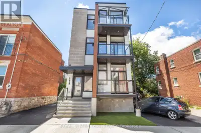 1 - 240 BELL STREET N Ottawa, Ontario