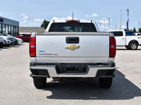 **FOR SALE: 2020 Chevrolet Colorado Crew Cab Work Truck 4x4 Silver Stunner!** Get ready to roll in t... (image 5)