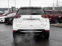 No Accidents - AWD - Heated Front Seats - Heated Steering Wheel - Backup Camera Practical, stylish,... (image 7)