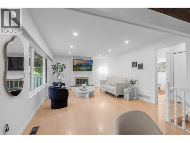 1835 ARBORLYNN DRIVE North Vancouver, British Columbia in Houses for Sale in North Shore - Image 9