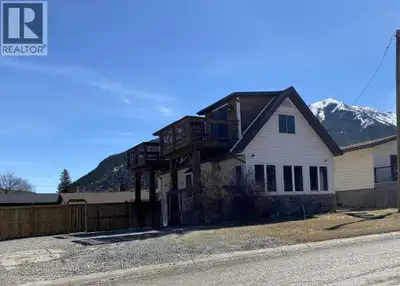 Welcome to an exceptional opportunity to own a beautifully updated home in the heart of Blairmore. J...