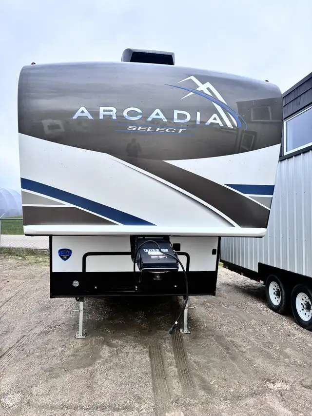 2025 Keystone ARCADIA 21 SRK in Travel Trailers & Campers in St. Albert - Image 2