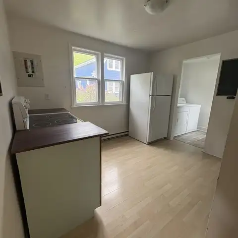 16 COTTAGE ROAD - UPPER&LOWER UNITS AVAILABLE NOW! LAUNDRY INCL in Long Term Rentals in City of Halifax - Image 12