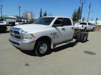 Welcome to Central Truck Sales. 2014 DODGE SLT RAM 3500 4X4 / UNDER HOOD V-MAC COMPRESSOR ,Cab and c... (image 1)