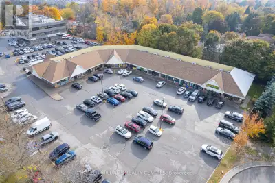 1240 sq ft of retail space that cannot be beat, with excellent signage and exposure along busy Highw...