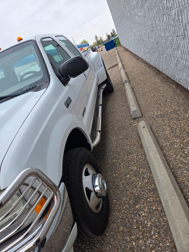 2003 Ford F350 Super Duty 6.0L Dually Diesel in Cars & Trucks in Calgary - Image 3