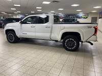 *Vehicle history form conveniently located in vehicle photos. South Pointe Toyota is an AMVIC Licens... (image 6)