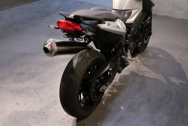 2010 BMW F800R in Sport Bikes in Laurentides - Image 13