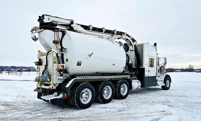 2016 KENWORTH T800 in Heavy Trucks in Kamloops - Image 7