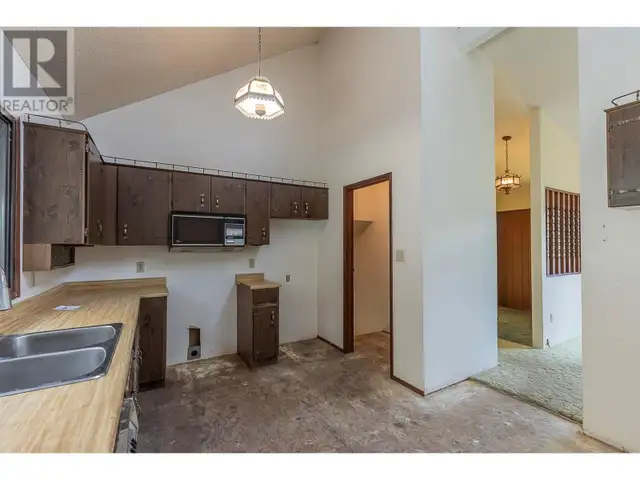 6602/6594 Goose Lake Road Vernon, British Columbia in Houses for Sale in Vernon - Image 13