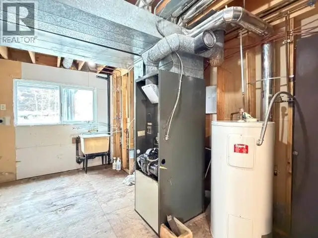 18-20 HARPER STREET Faro, Yukon in Houses for Sale in Whitehorse - Image 33