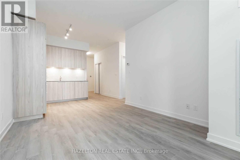 322 - 50 ORDNANCE STREET Toronto (Niagara), Ontario 4
