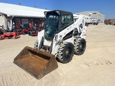 Iron Inventory Inc! 2018 Bobcat s650 skid steer is powered by 74hp diesel engine. Front manual quick...