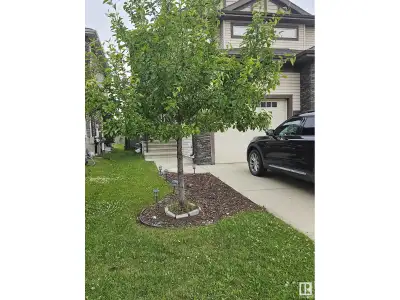 2518 22 AV NW Edmonton, Alberta