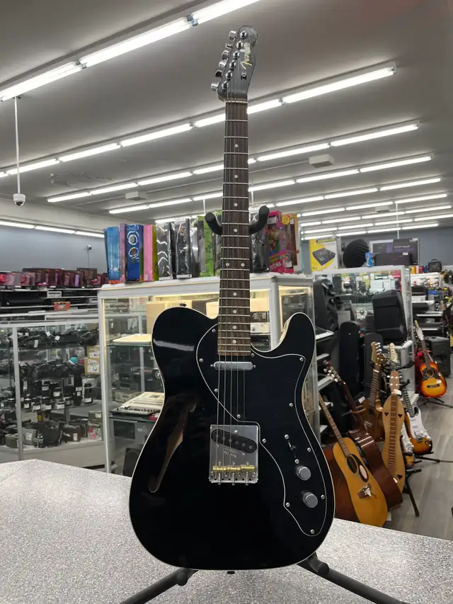 Fender Telecaster Parts Guitar in Guitars in City of Toronto - Image 2