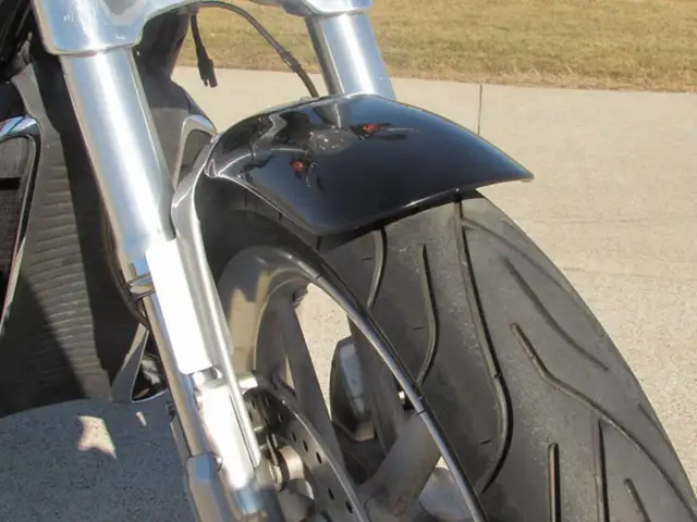 2006 Harley-Davidson VRSC R Street Rod in Street, Cruisers & Choppers in Leamington - Image 9