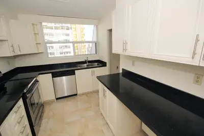 3 Bedroom 2 level Penthouse @ Yonge & Davisville, View more