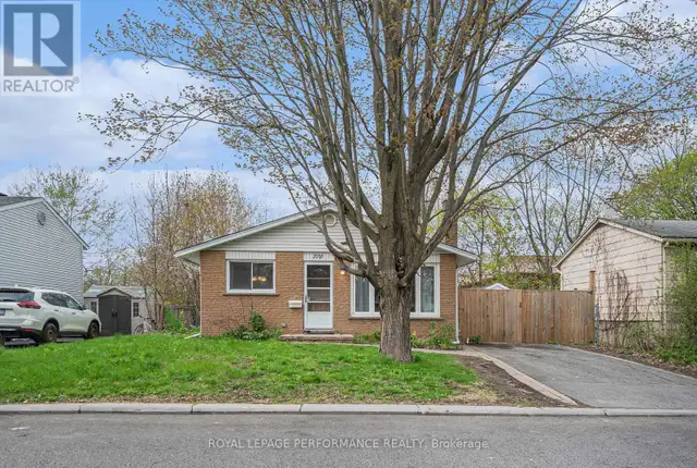 770 EASTVALE DRIVE Ottawa, Ontario in Houses for Sale in Ottawa - Image 3