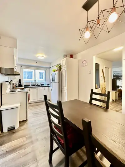 4 1 2-4 1/2-4 et demi-4 and half-2 beds-2 bedrooms-2 chambres-1er juillet-July 1st-Électroménagers i...