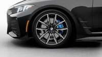 La toute nouvelle *BMW i4 xDrive40 2026 *laisse les conventions derrière. La Série 4 combine une app... (image 8)