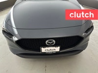 NO ACCIDENTS / CLEAN CARFAX / Auto Dimming Rearview Mirror, Front Heated Seats, Driver Seat Memory S... (image 6)